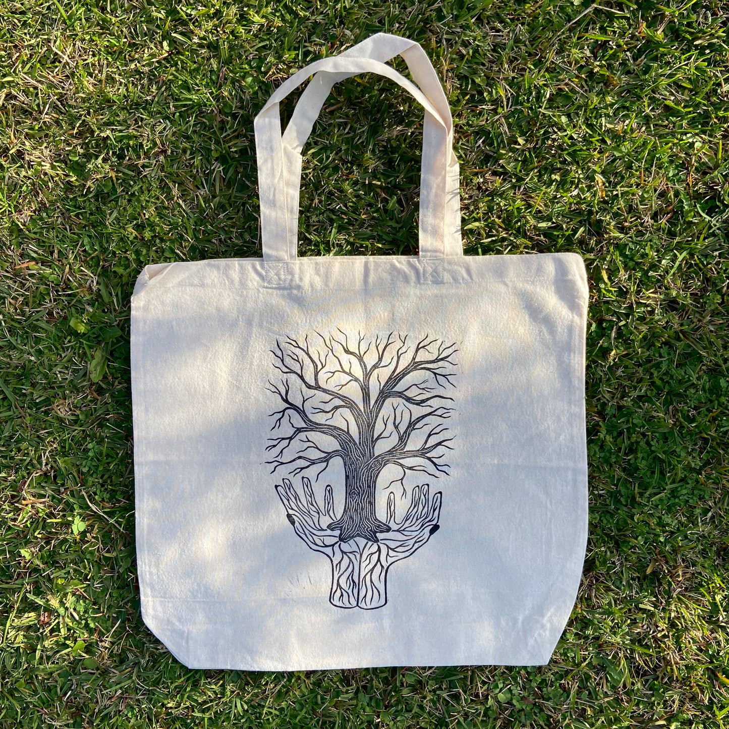 small vessels tote bag - deep roots